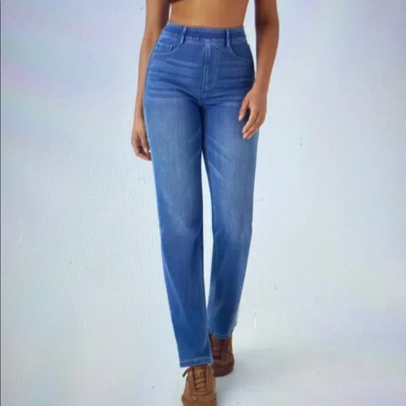 MEDIUM . HALARA FLEX STRETCHY MIDRISE STRAIGHT LEG DISTRESSED DENIUM KNIT JEANS - Picture 1 of 12